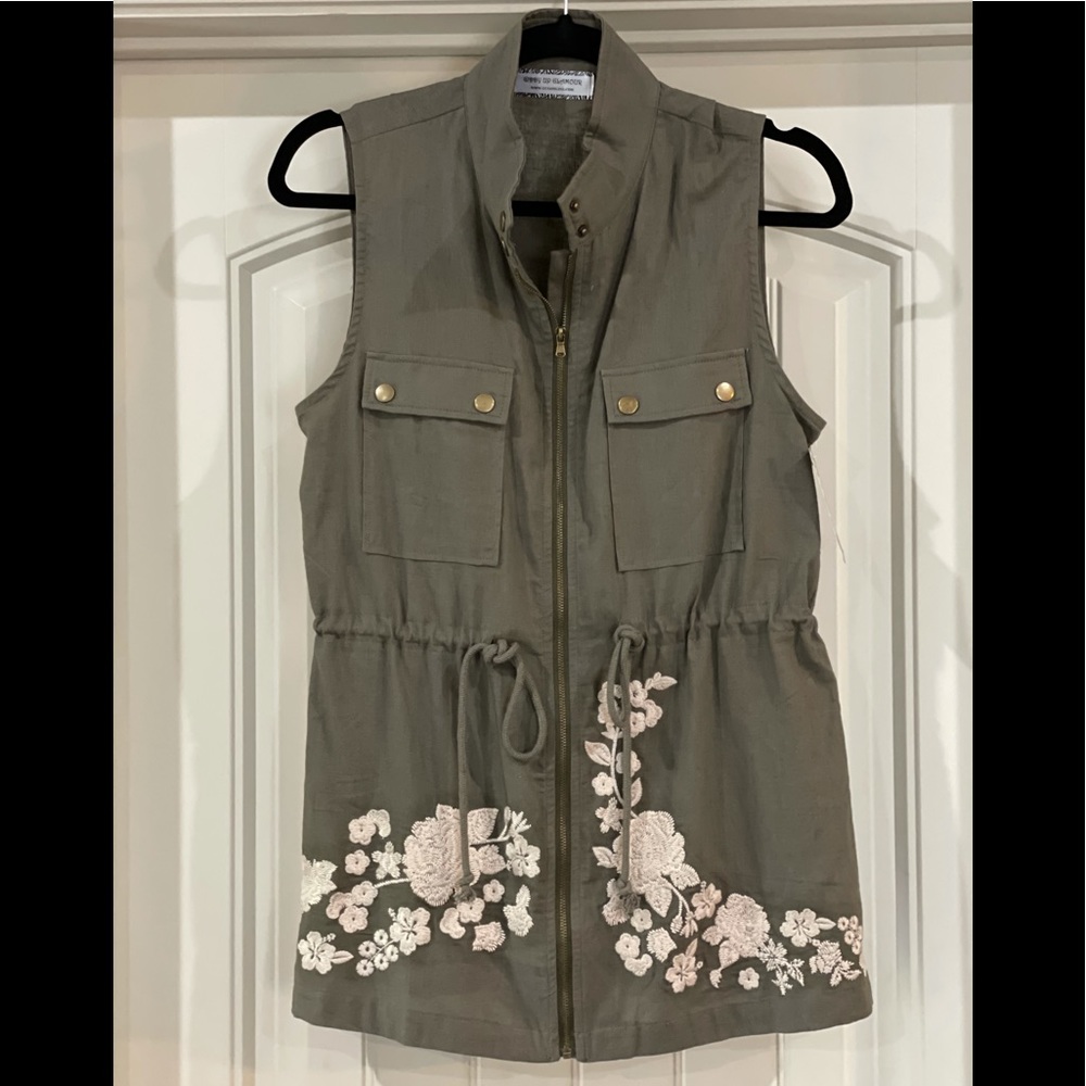 NEW - Boutique embroidered cargo vest